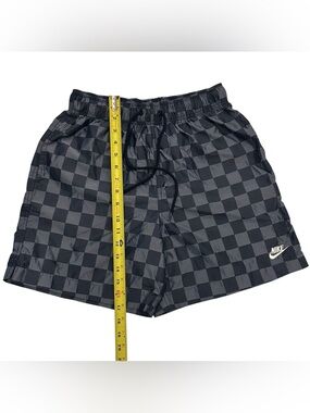 Nike Standard Fit Checkered Men’s Swim Trunk Size S